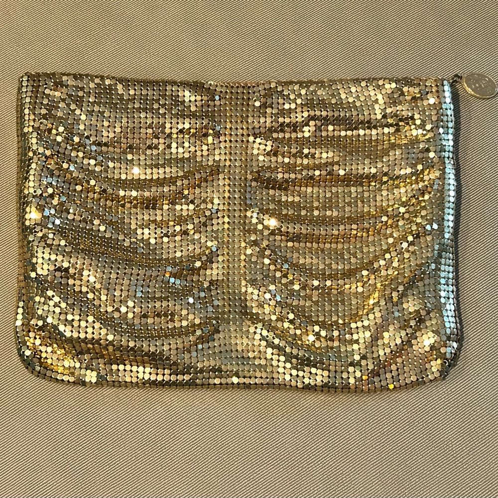 Vintage Whiting & Davis GOLD Metal Mesh Clutch Purse Pouch Charm Zipper
